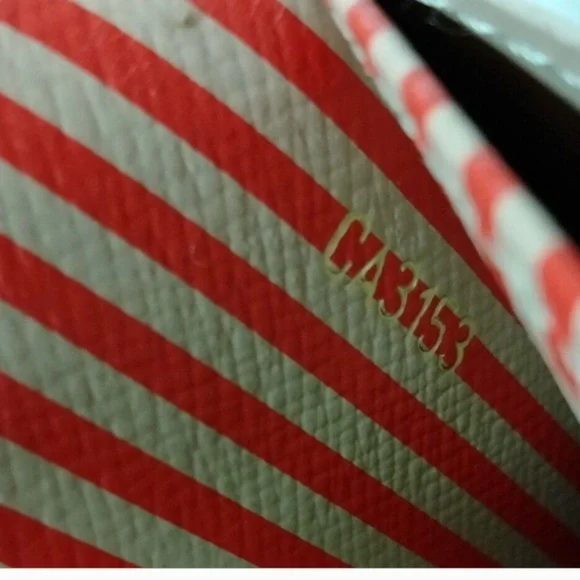 Louis Vuitton Monogram Canvas Inventeur Trunks & Lock Sarah Wallet - Picture 13 of 14